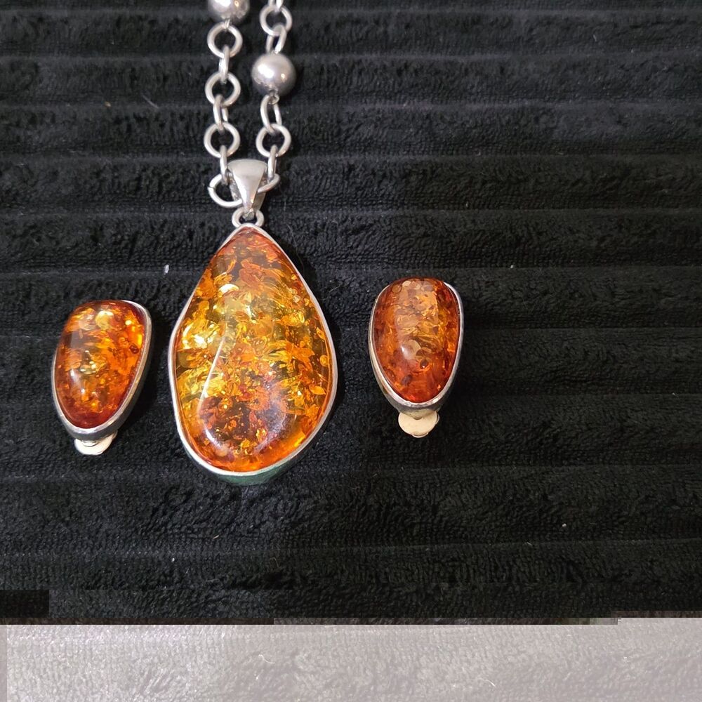 Vintage Faux Amber Necklace Clip On Earrings Set Silver Tone Teardrop Shimmer - Picture 9 of 16